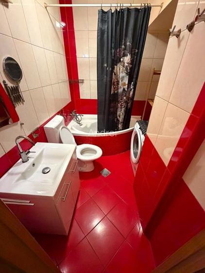 Proprietar Vand apartament 3 camere Mogosoaia Parc, complex privat, parcare in curte