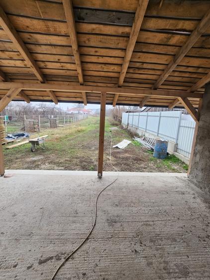Casă individuală cu 3 camere cu Canalizare în Letea