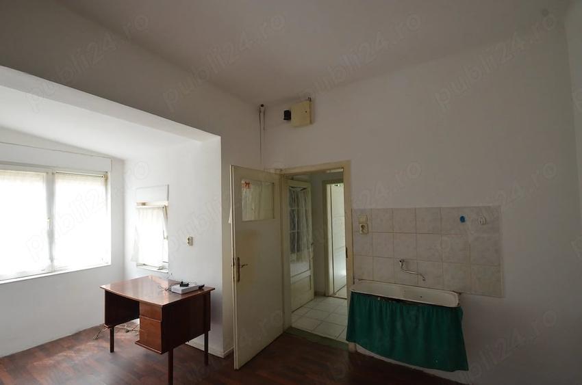 Spațiu comercial, de 260 mp, în Central