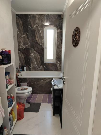 Apartament cu 2 camere decomandat în Giroc
