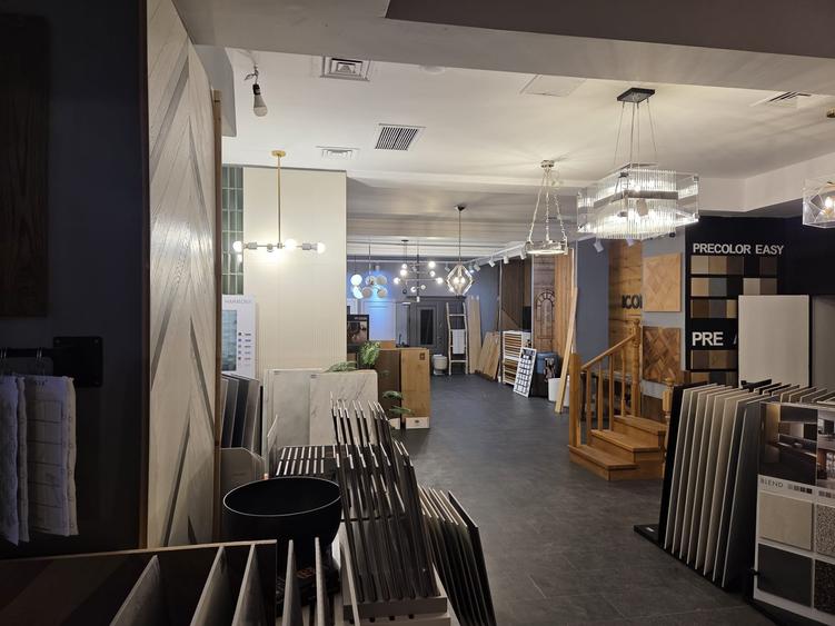 Spațiu comercial, de 255 mp, în Banu Manta