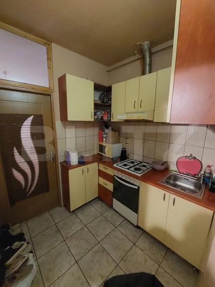Garsonieră decomandată în Central
