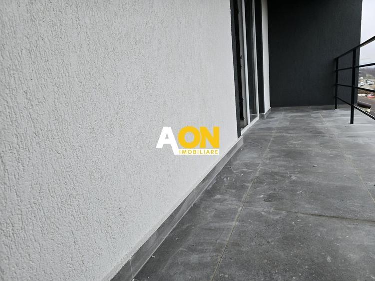 Duplex cu 3 camere cu Canalizare în Cetate