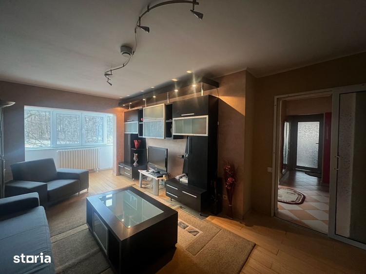 Apartament cu 3 camere decomandat în Frumoasa