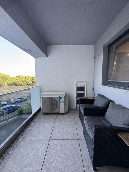Apartament cu 3 camere decomandat, mobilat în Tineretului