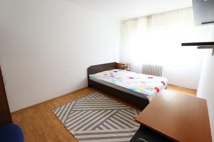 Apartament cu 3 camere decomandat în Gheorgheni — fotografia 1