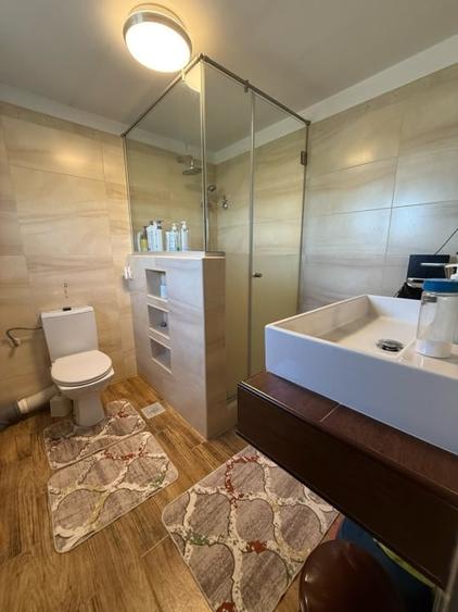 Casă individuală cu 6 camere cu Teren 2000 Mp în Coșoveni