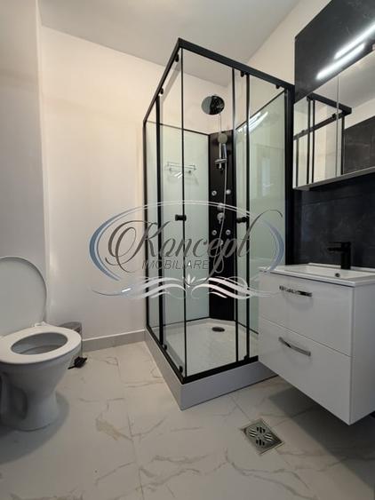 Apartament cu 3 camere semidecomandat, mobilat în Semicentral