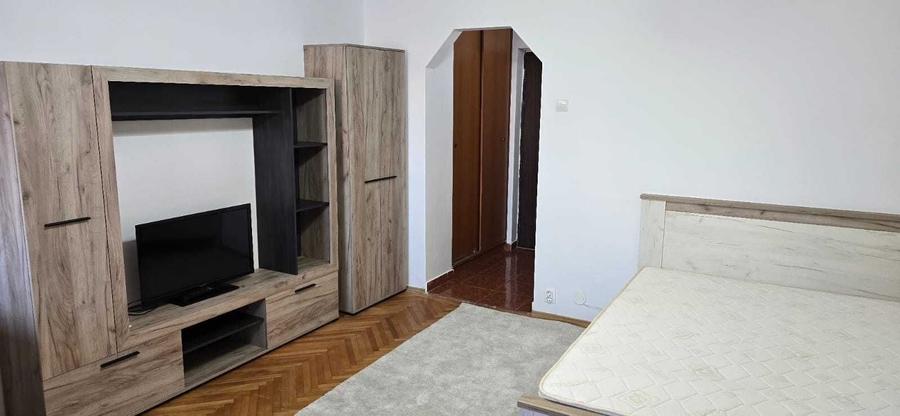 Inchirez garsoaniera zona metrou Costin Georgian/Morarilor - 3