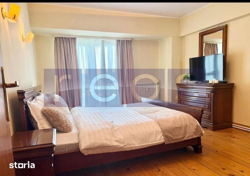 Apartament cu 4 camere în Centrul Civic