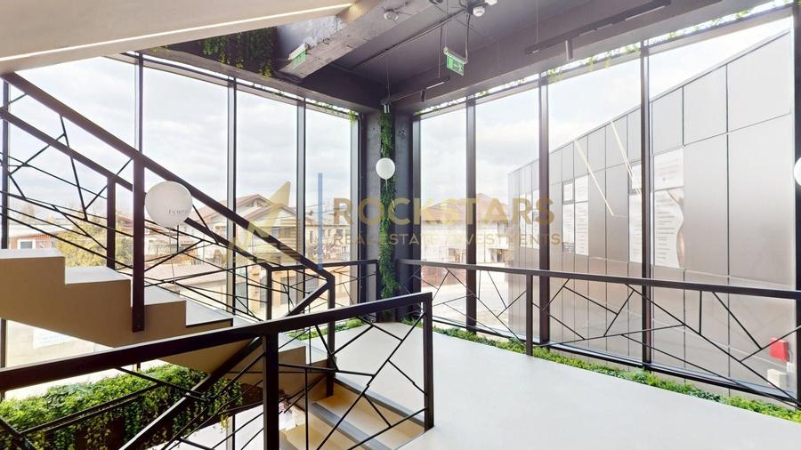 Spațiu comercial, de 148.60000610352 mp, în Dobroești