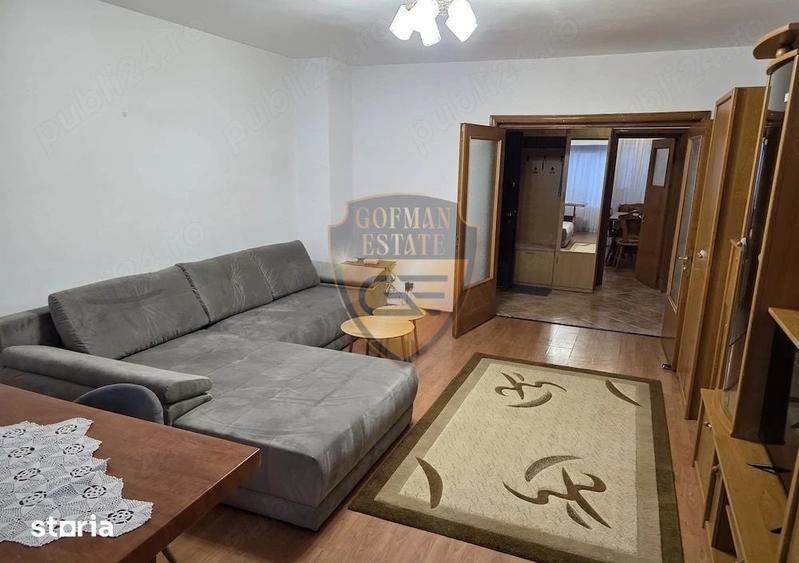Apartament cu 3 camere în Stadion