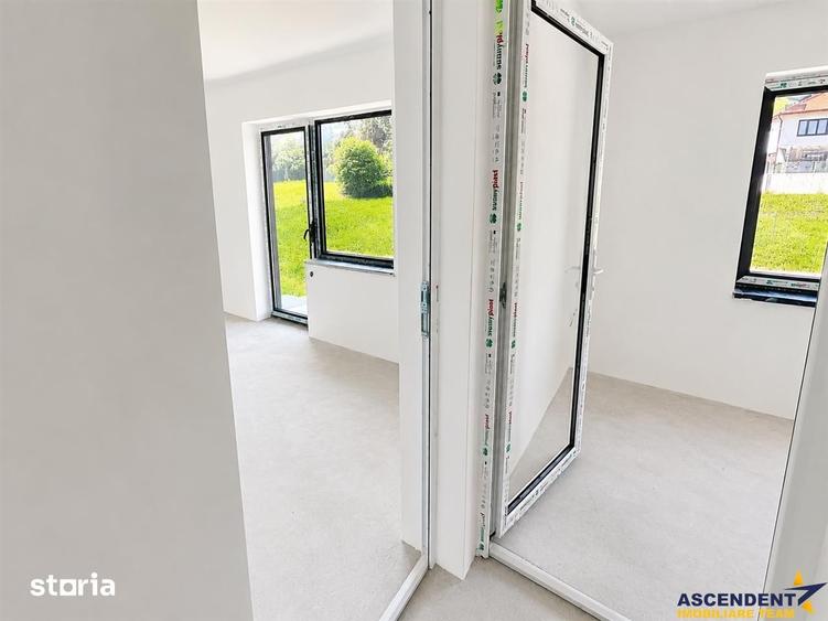 Casă cu 4 camere cu Teren 327 Mp în Ceuaș