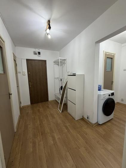 Apartament cu 3 camere decomandat în Politehnica