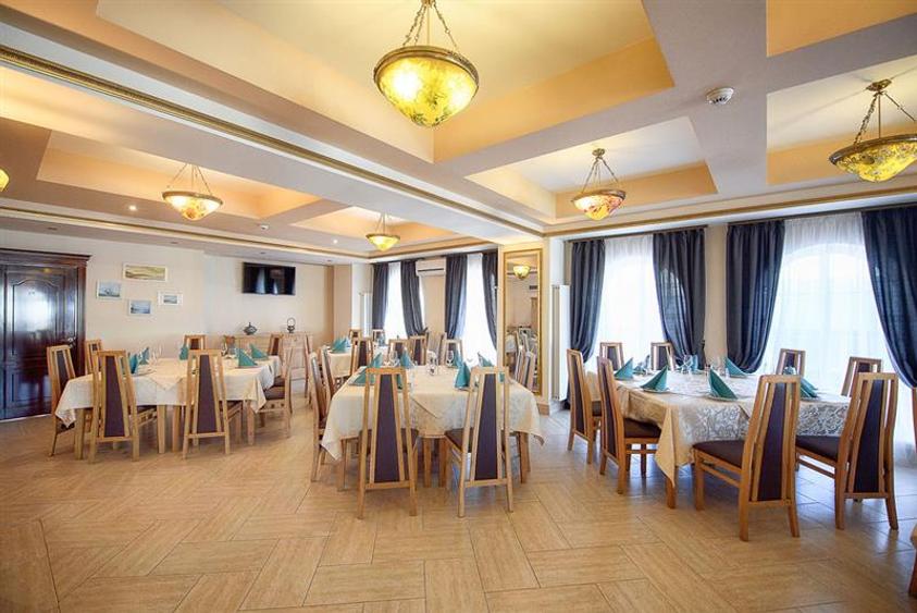 Hotel/Pensiune, de 2,800 mp, în Central