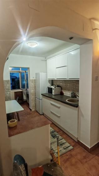 Apartament semidecomandat în Alexandru cel Bun
