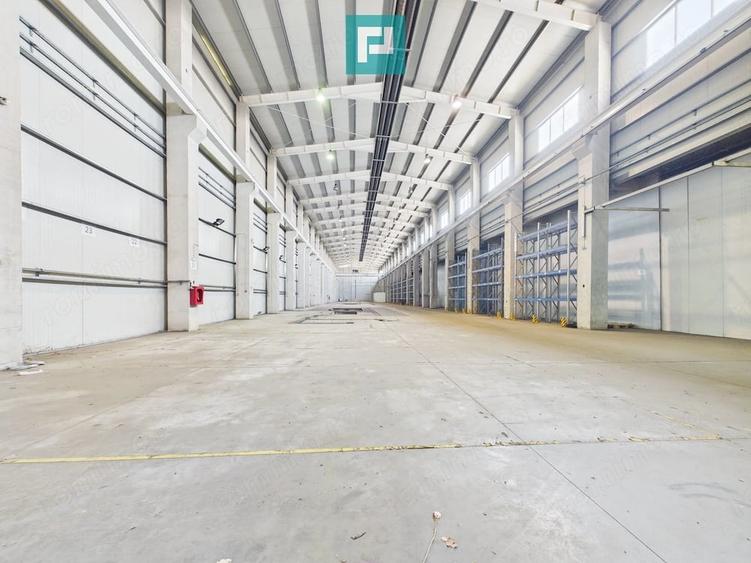 Spațiu comercial, de 2,000 mp, în Poltur