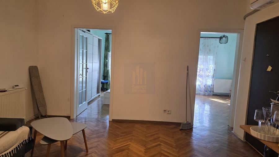 Apartament cu 3 camere în Calea Călărașilor