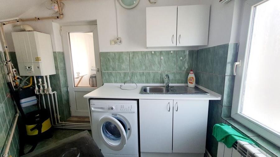 Casă cu 2 camere în Central