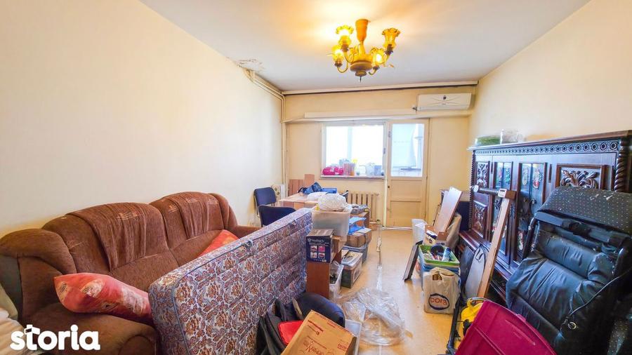 Apartament cu 4 camere în Tei