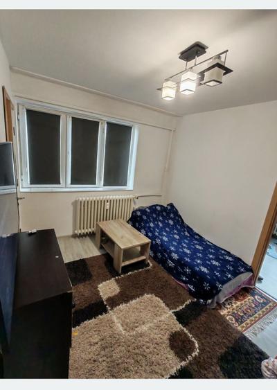 Apartament cu 2 camere semidecomandat în Valea Rosie