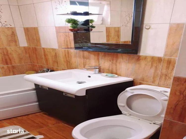 Apartament cu 3 camere decomandat, mobilat în Central