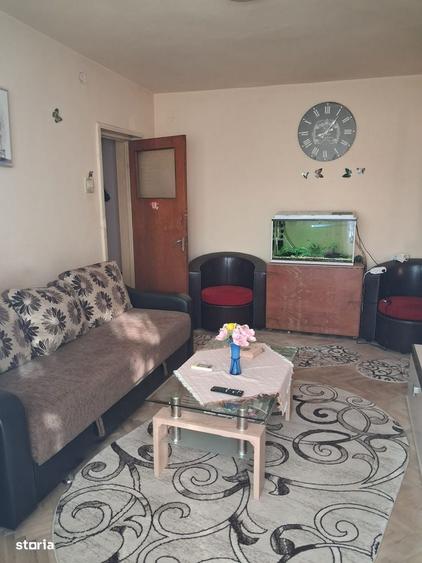 Apartament cu 2 camere semidecomandat în Micro 9