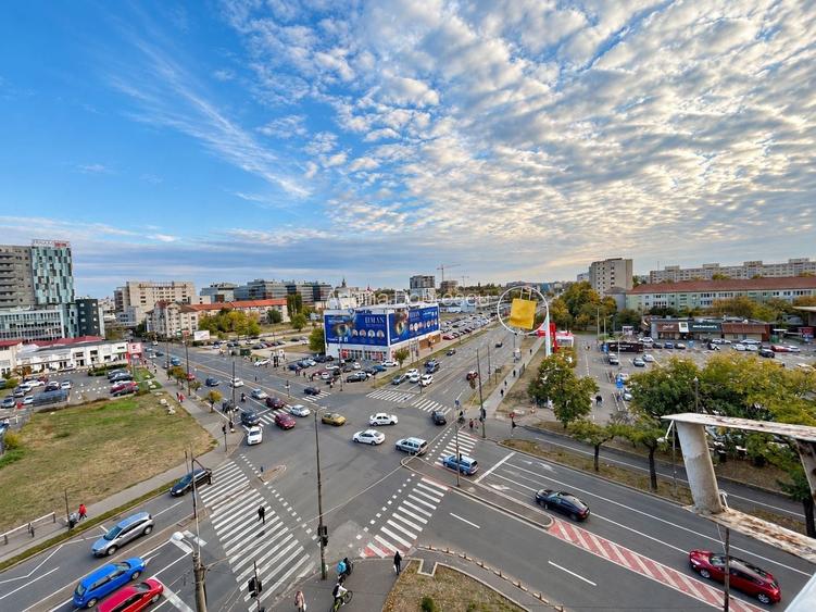3 camere, stil clasic si orasul la pas | Gheorghe Lazar