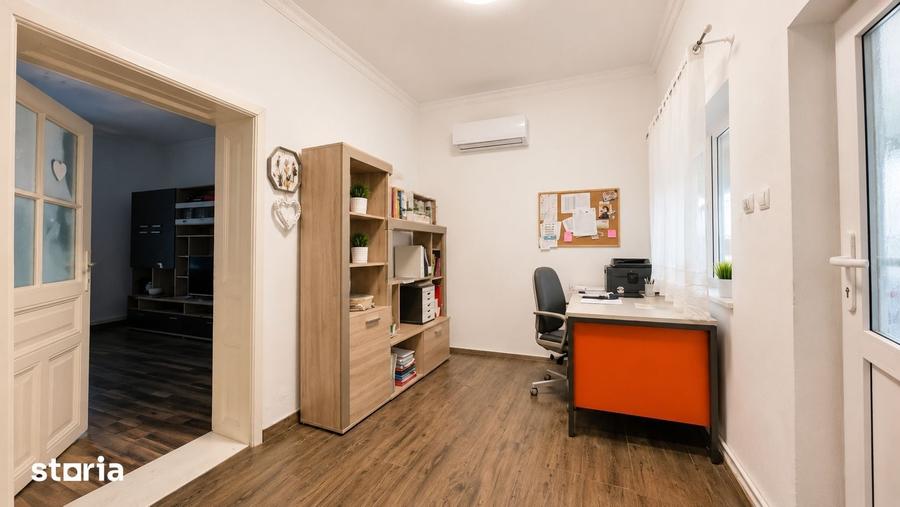 Casă cu 4 camere cu Teren 1382 Mp în Central