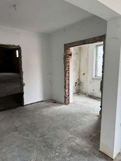 Spațiu industrial, de 318 mp, în Chitila