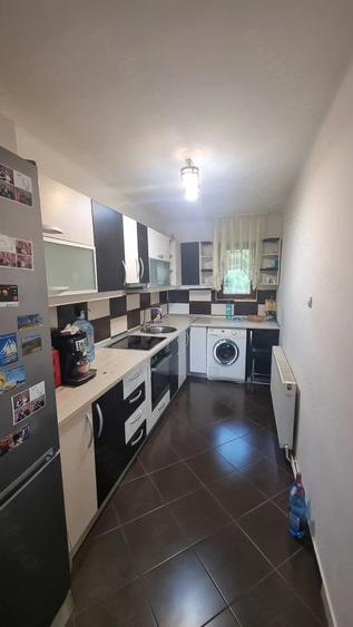 Casă cu Teren 5680 Mp în Călata