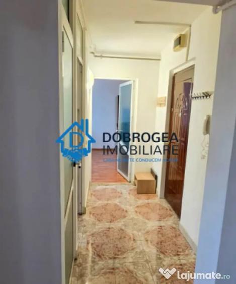 Apartament cu 2 camere decomandat în Păcii