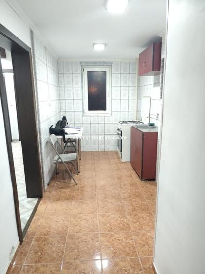 Apartament cu 2 camere, mobilat în Colentina