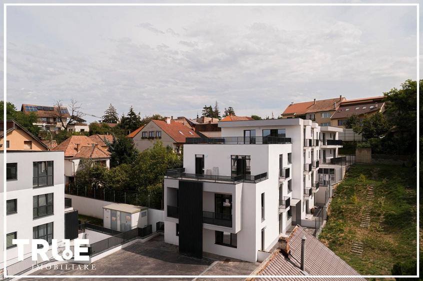 Apartament cu 2 camere semidecomandat, mobilat în 7 Noiembrie