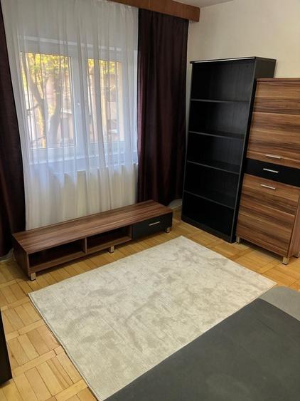 Apartament cu 2 camere decomandat în Complex Studențesc