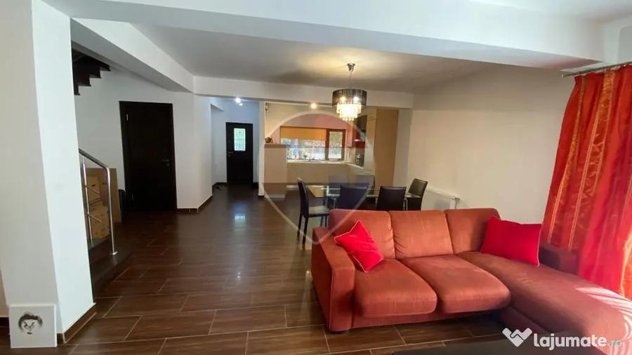 Casă cu 4 camere cu Teren 188 Mp în 1 Decembrie