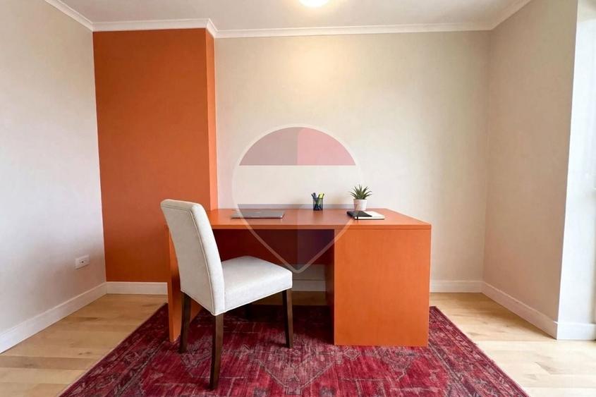 Apartament cu 3 camere decomandat în Alexandru cel Bun