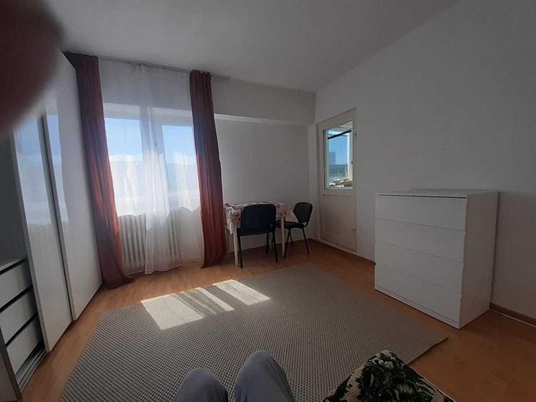 Garsonieră decomandată în Mazepa 1
