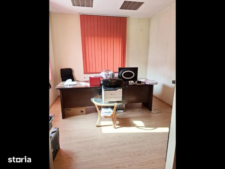 Casă cu 3 camere cu Teren 400 Mp în Central