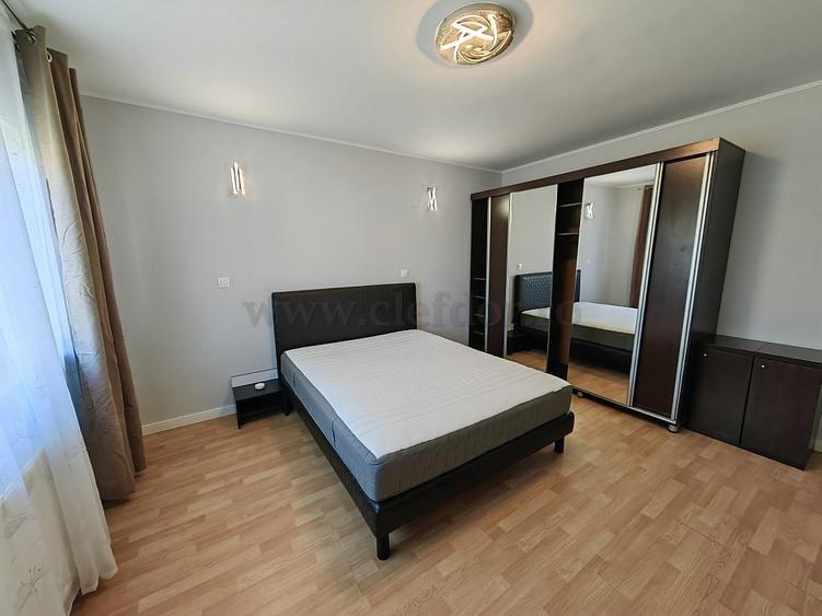 Casă individuală cu 5 camere cu Canalizare în Pipera