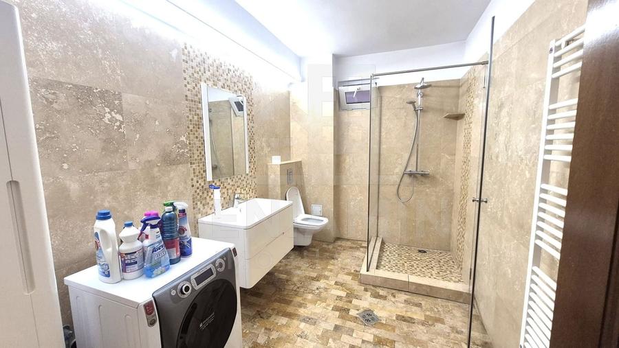 Casă individuală cu 5 camere cu Canalizare în 1 Mai