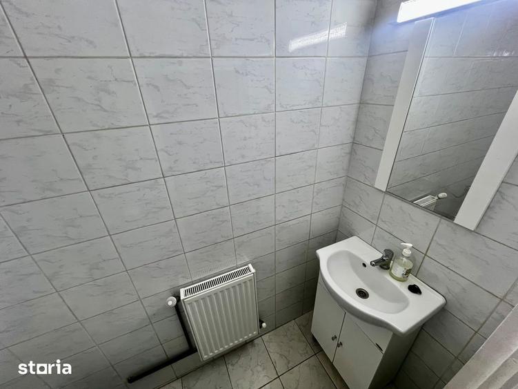 Casă cu 5 camere cu Teren 400 Mp în Păcurari