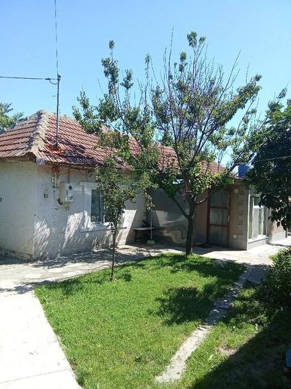 Casă cu 3 camere cu Teren 650 Mp în Moșneni