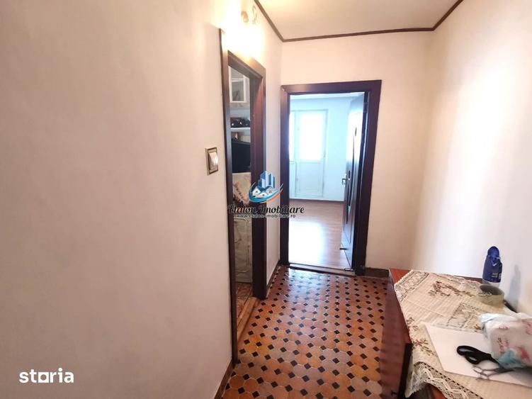 Apartament cu 2 camere decomandat în Precista