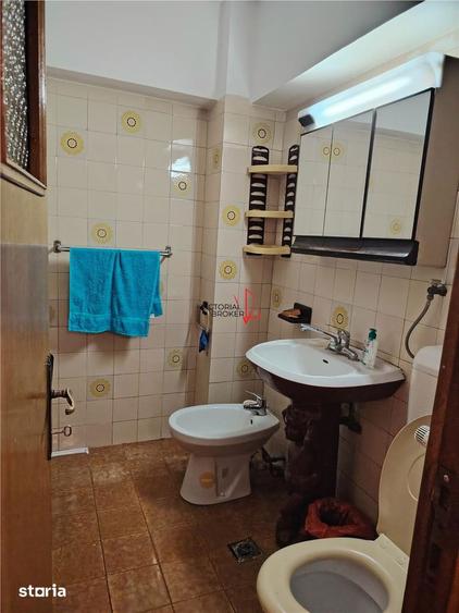 Apartament cu 3 camere decomandat în Grivița