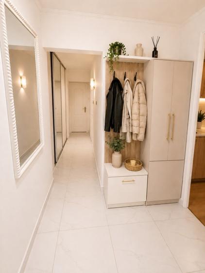 Apartament cu 3 camere decomandat în Titan
