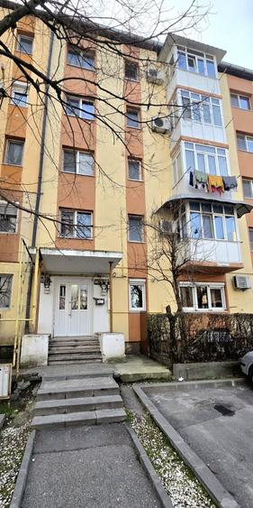 Apartament cu 2 camere semidecomandat în Popoveni