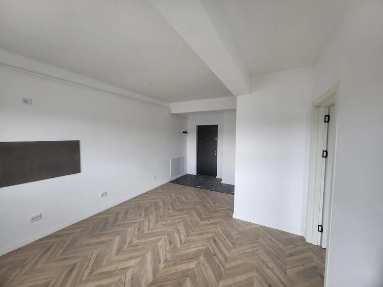Apartament cu 2 camere semidecomandat în Vișani