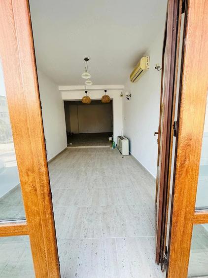 Spațiu comercial, de 160 mp, în Central
