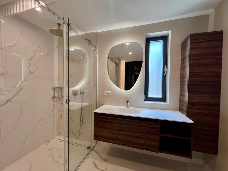 Apartament cu 4 camere decomandat, mobilat în P-ța Dorobanți